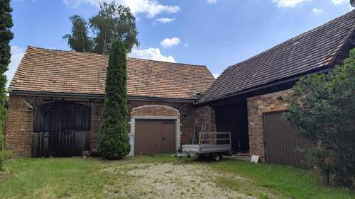 Vorderansicht Nebengebäude - 