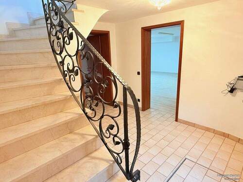 Treppe zum Souterrain - 