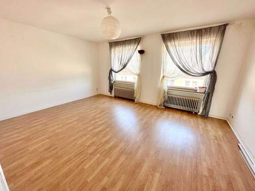Bild 1 - 3 Zimmer Wohnung nähe MintoHbf! sehr Zentral! Ohne Makler!
