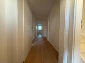 Flur - Frisch sanierte 3-Zimmer-Wohnung mit Gartenanteil in Winsen (Aller)