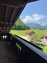 Ausblick Balkon.jpg - Gemütlich Wohnen! Charmante 3,5 Zi-DG-Whg. mit 2 Balkonen