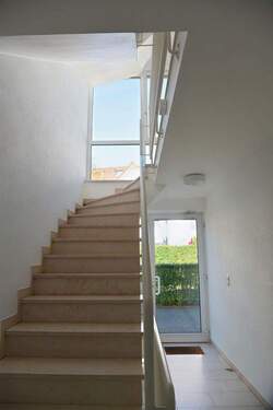 Treppenhaus - 3 Zimmer Etagenwohnung in Gütersloh
