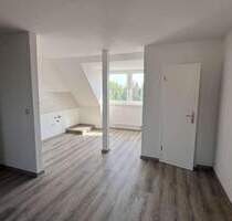 S-Bahn&Badesee,&Wohngenuß im Grünen, HomeofficePendeln(30Min. LEIPZIG), hilfsbereite Nachbarn,VIDEO - BORNA-Neukirchen