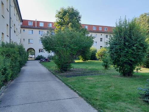 Außenansicht Wohnanlage - 3 Zimmer Etagenwohnung in Berlin