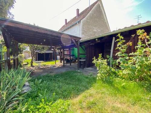 Garten - 9 Zimmer Mehrfamilienhaus, Wohnhaus in Mühlhausen-Ehingen