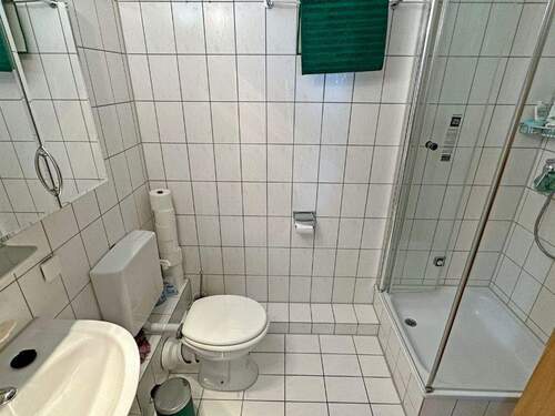 Badezimmer - 1 Zimmer Etagenwohnung in Kirchentellinsfurt