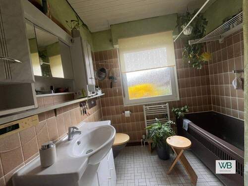 Badezimmer - Osloß - Einfamilienhaus mit Einliegerwohnung in toller Lage mit Erbpachtgrundstück