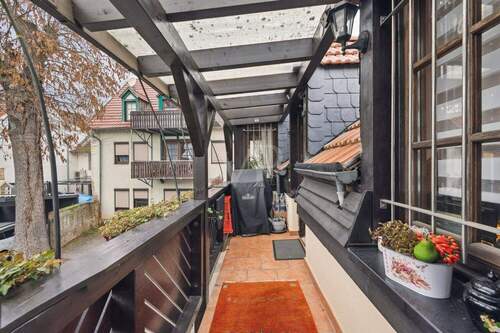 Balkon und Zugang - 