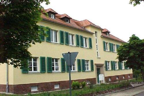 Hausansicht - 3 Zimmer Etagenwohnung zur Miete in Lauta