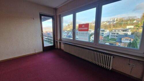 Wohnzimmer mit Terrassentür und Ausblick Whg. 1 - 