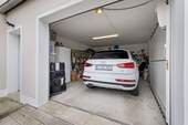 Garage im Detail - Doppelhaushälfte mit 138,20 m&sup2; in Buxheim zum Kaufen