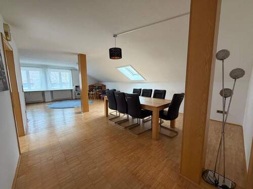 Essbereich/Wohnzimmer - 2 Zimmer Etagenwohnung in Villingen-Schwenningen