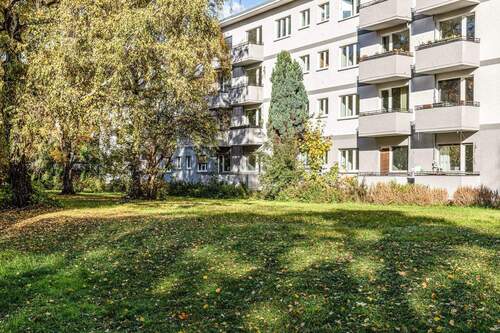 Gebäude_Rückseite - 