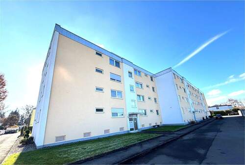 Hausansicht Eingang - Etagenwohnung mit 82,00 m² in Baienfurt zum Kaufen