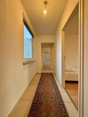 Weiterer Zwischenflur vom Wohnzimmer - 