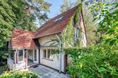 Seitenansicht - Exklusives Anwesen am Hermsdorfer Wasserturm