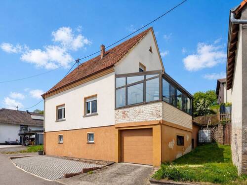 Hausfront 3 - Familienidyll mit Garten - Einfamilienhaus in Sankt Wendel - Marth