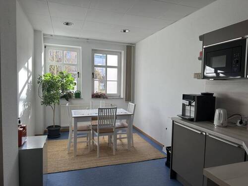 Küche - Arbeiten oder wohnen in der City - barrierefreie Büroeinheit mit Tiefgaragenstellplatz