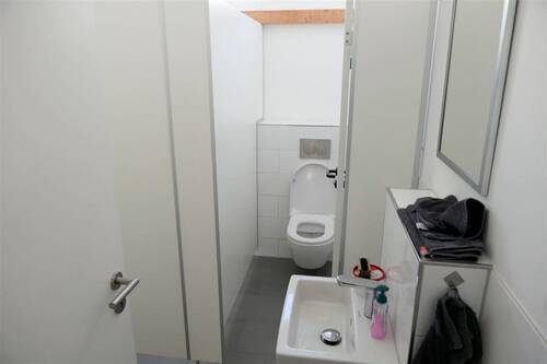WC - 