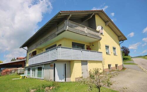 Hausansicht - 9 Zimmer Einfamilienhaus in Neuschönau