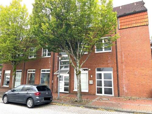 Straßenansicht - Etagenwohnung mit 64,90 m² in Hohenwestedt zum Kaufen