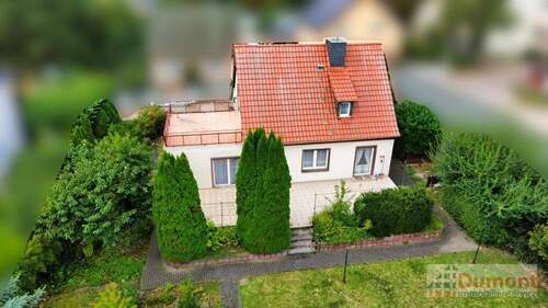 Luftaufnahme - 5 Zimmer Einfamilienhaus zum Kaufen in Merseburg