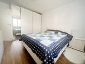 Zimmer 3 - 