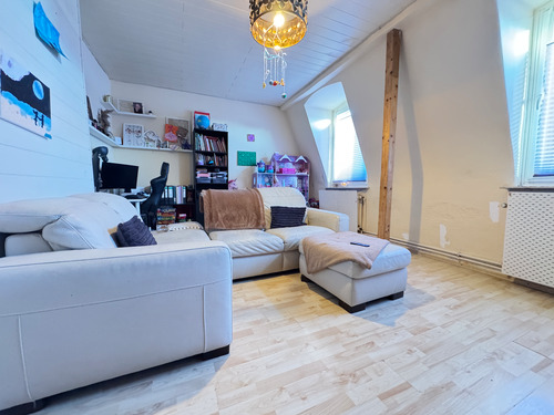 Wohnzimmer - 2 Zimmer Etagenwohnung zum Kaufen in Bremen