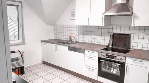 Moderne Dachgeschossküche - 