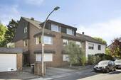 Vorderhaus - Stellplatz - 