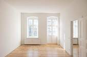 Wohnraum.jpeg - Exklusiv sanierte 2-Zimmer-Wohnung nahe der Spree – lichtdurchflutet, Balkon und sofort bezugsfrei