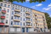 Fassade zur Strasse.png - 