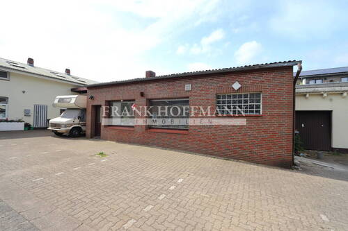 M2289 Ansicht außen 2 - Halle in Brokstedt