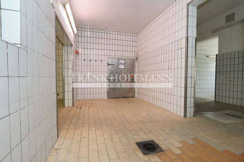M2289 Raum 3 - 