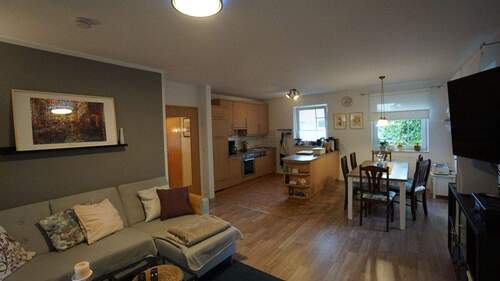 Wohn- und Esszimmer - 3-Zimmerwohnung in ruhiger Lage