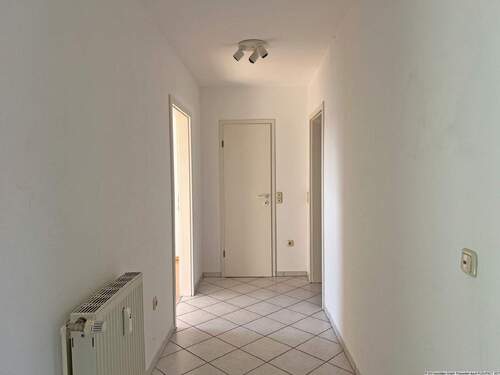 Flur - 2 Zimmer Etagenwohnung zur Miete in Kiel