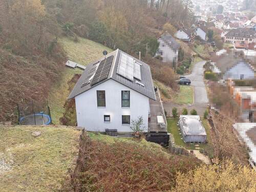 Hausansicht - 7 Zimmer Einfamilienhaus zum Kaufen in Schönau