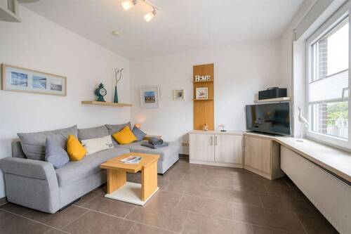 Wohnzimmer - 2 Zimmer Etagenwohnung zum Kaufen in Borkum