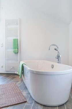 Bild 4 - 4 Zimmer Mehrfamilienhaus, Wohnhaus zum Kaufen in Taucha