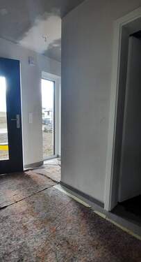 Hauseingangsbereich mit Garderobe - 