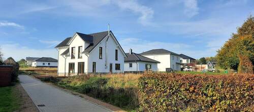 Seiten- und Rückansicht - 