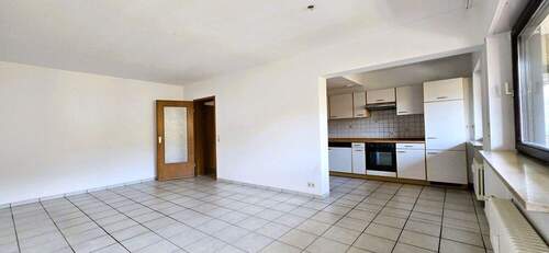 Wohn- Esszimmer - 2 Zimmer Etagenwohnung zum Kaufen in Lörrach