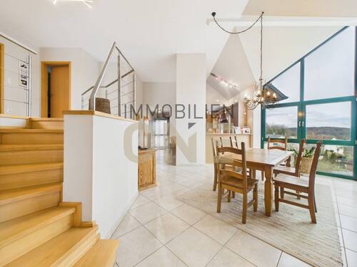 Bild 2 - 8 Zimmer Einfamilienhaus zum Kaufen in Nittendorf