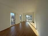 Wohnzimmer (ähnlich) - 4 Zimmer Etagenwohnung in Dresden