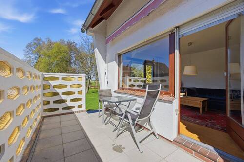 Hochterrasse am Wohnzimmer - 