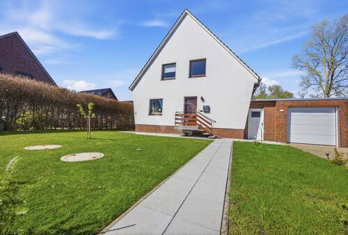Haus von vorne - 