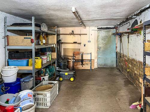 Garage - 
