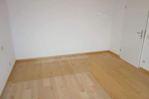 OG - Zimmer 1 ebenso - 