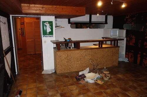Keller - Hobbyraum inkl. Bar ebenso - 