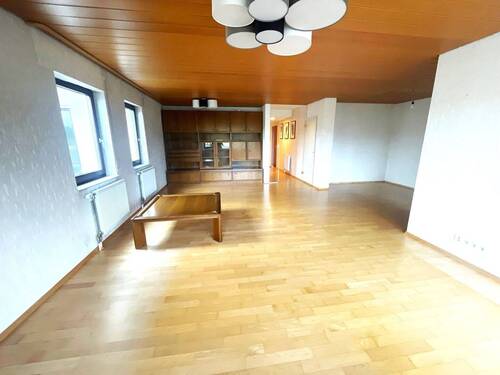 Wohnen und Essen - 4 Zimmer Terrassenwohnung zum Kaufen in Aalen